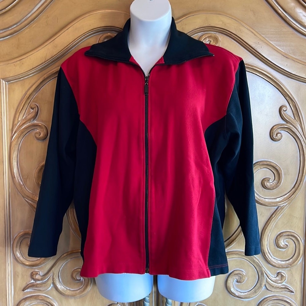 Elisabeth black & red warm-up jacket
